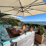 Front Bassin, Acces Privee, Piscine Vila *