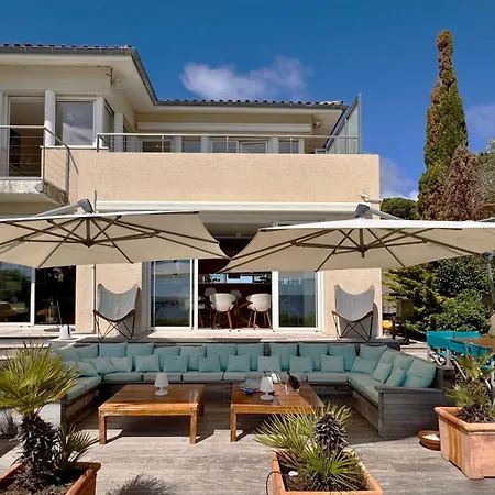 Front Bassin, Acces Privee, Piscine Villa