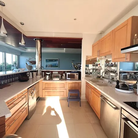 Villa La Cissia , Sur La