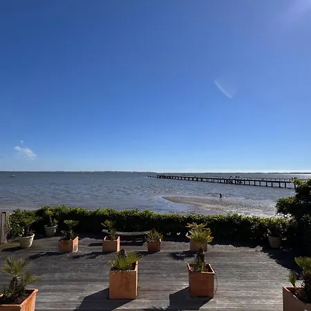 Villa La Cissia , Sur La