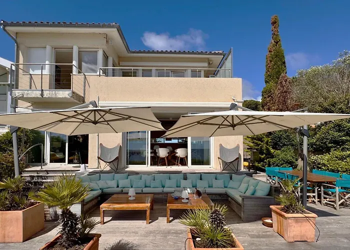 Front Bassin, Acces Privee, Piscine Villa