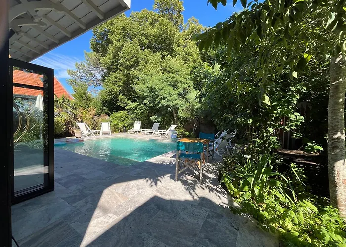 Front Bassin, Acces Privee, Piscine Andernos-les-Bains