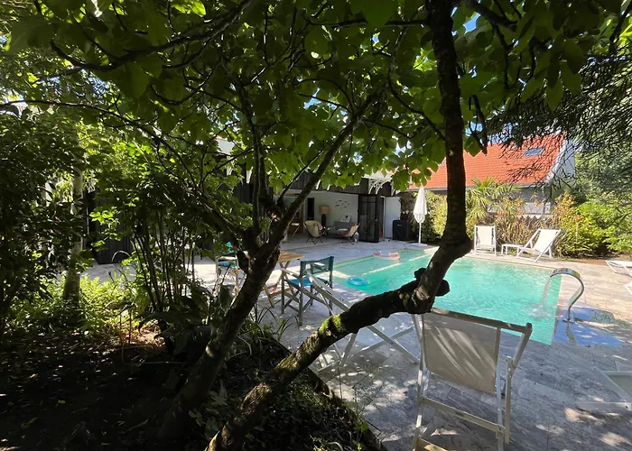 Front Bassin, Acces Privee, Piscine Villa Andernos-les-Bains