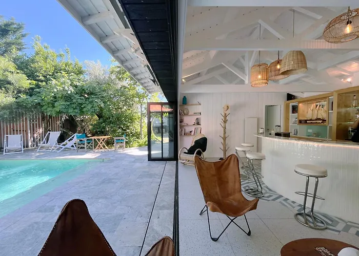 Front Bassin, Acces Privee, Piscine Villa Andernos-les-Bains