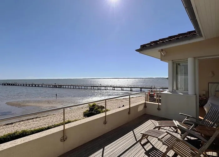 Front Bassin, Acces Privee, Piscine Villa